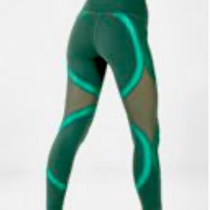 Fabletics Leggings High Waisted PowerHold Shine Leggings 
size L/Regular | 27